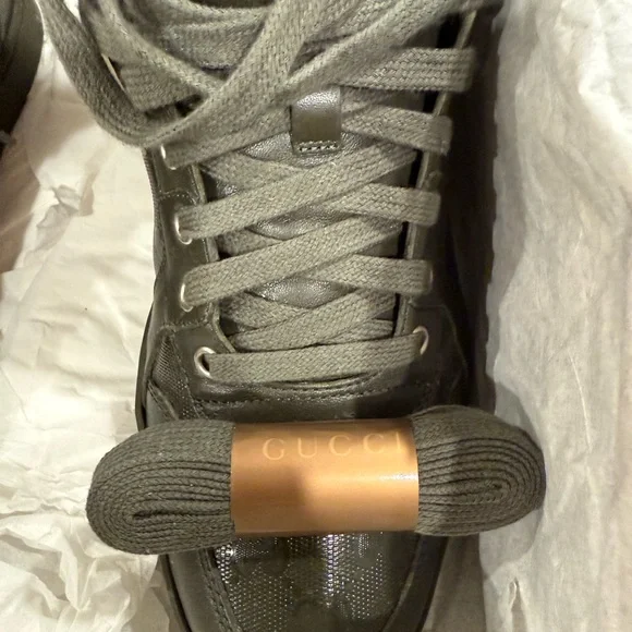 Authentic Gucci Men's Olive Lace-Up Shoes Size 8.0 - Picture 11 of 16